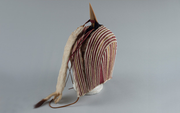 Coiffe de danse des Inuits du Cuivre.